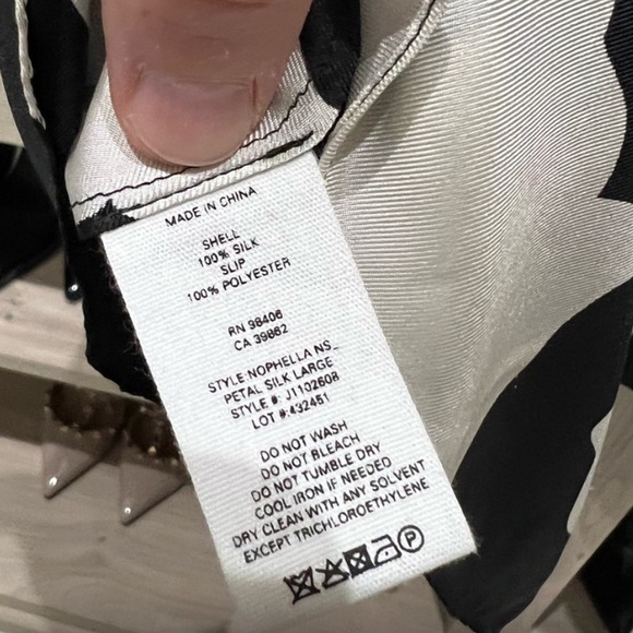 THEORY dress size 6. GUC - Picture 4 of 6